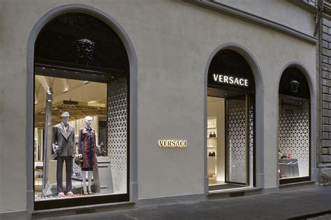 negozio versace firenze|VERSACE .